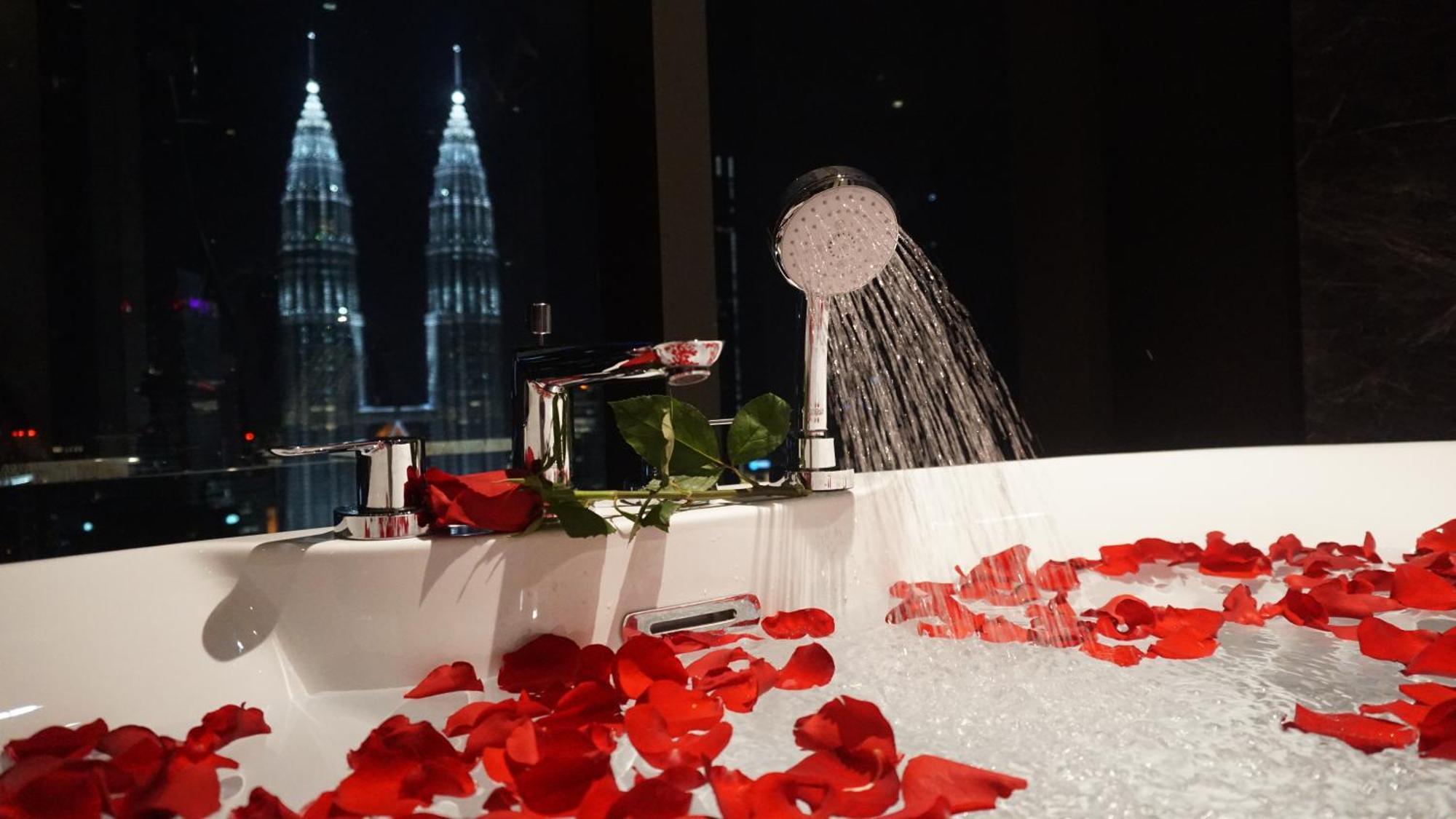 Imperial Luxury Klcc *